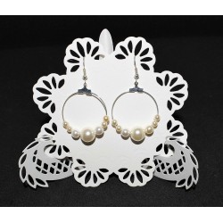 Boucles d'oreille créoles et perles