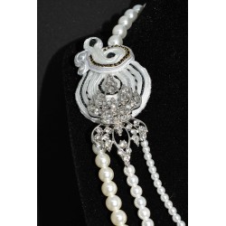 Collier perlé et soutache - Raffinement et élégance