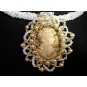 Collier et boucles d'oreille en perles - chic et raffiné
