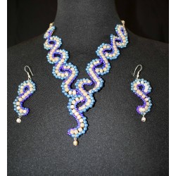 Collier et boucles d'oreille tissés en S - chic et raffiné