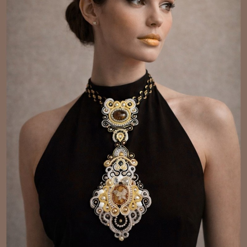 Bijou de vêtement cravate en soutache - élégant et féminin