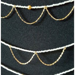 Bijou de dos mariage perlé et plaqué or - élégance et raffinement