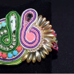 Bracelet perlé en soutache bohème chic coloré