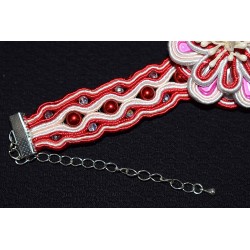Bracelet floral perlé en soutache bohème chic