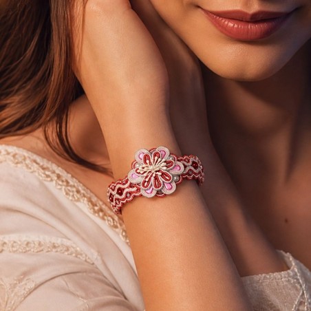 Bracelet floral perlé en soutache bohème chic