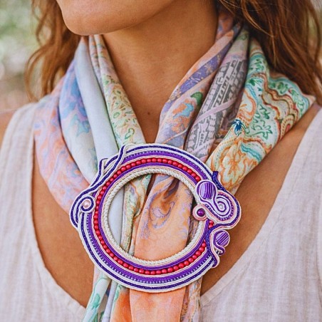 Boucle de foulard en soutache bohème chic