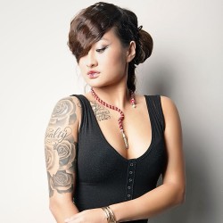 Collier serpenté en perles - chic et raffiné