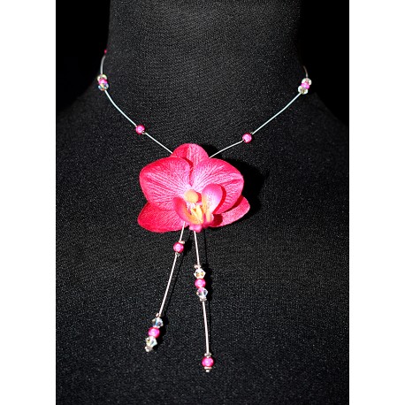Collier en wire wrapping et orchidée fushia