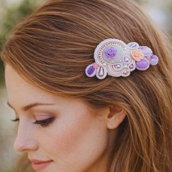 Bijou cheveux en soutache bohème chic blanc et rose